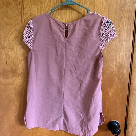 Cute mauve work shirt - Picture 2 of 3